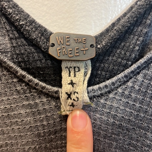 Free people XS distressed grey tank top - Picture 2 of 4